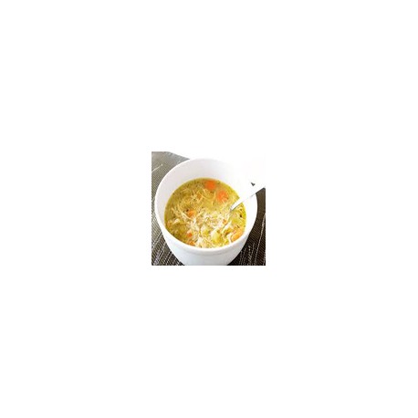 Sopa de pollo con maiz