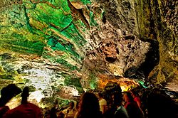 Explore Timanfaya Park Lanzarote - Las mejores excursiones a Timanfaya Park - Las mejores excursiones a la Cueva de Los Verdes - Paisaje volcánico